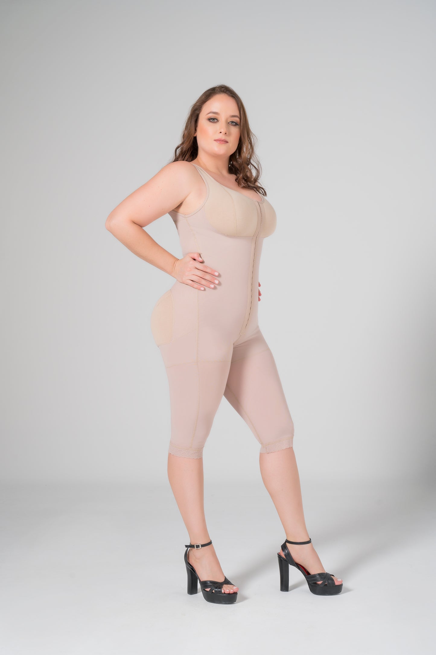 Gaine emmanchure longue avec soutien-gorge Réf. 023751